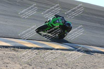 media/Dec-06-2024-CVMA Friday Practice (Fri) [[e1d1c5d4fc]]/4-Group 4 and Trackday/Session 5 (Bowl)/